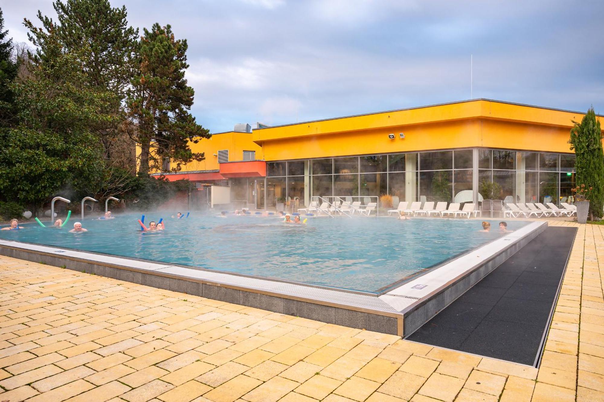 Apartment Landhotel Zum Storchennest Bann Екстериор снимка